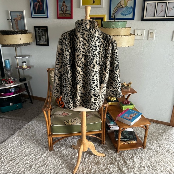 Retro 1940s Style Coat Snow Leopard Faux Fur M L Chicos Glam Pinup - Picture 6 of 7